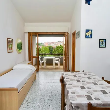 Bilocale Con Terrazzo In Centro A - S076 شقة *