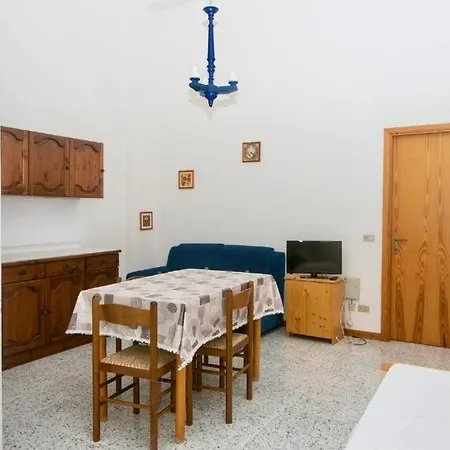 Bilocale Con Terrazzo In Centro A - S076 *