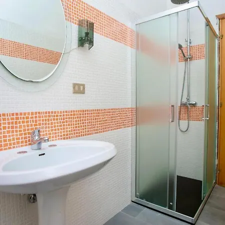 Bilocale Con Terrazzo In Centro A - S076 Sirolo